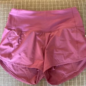 BNWT Speed Up HR short 2.5 in